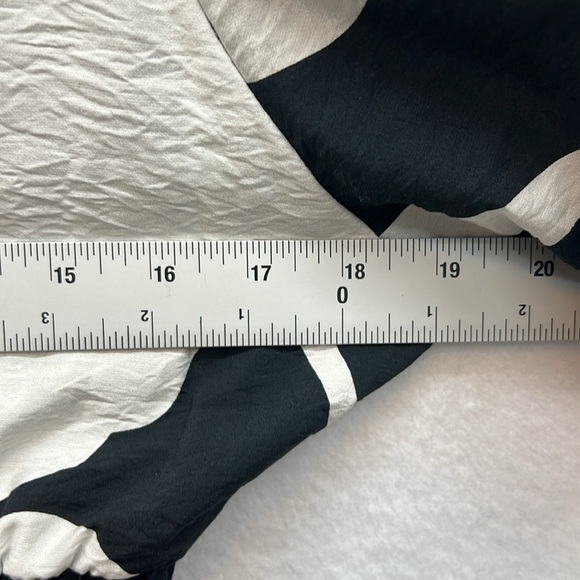 Women's Nine West Tie Neck Puffed Sleeve Cinched Mini Dress Sz Medium Rayon EUC - Picture 10 of 12